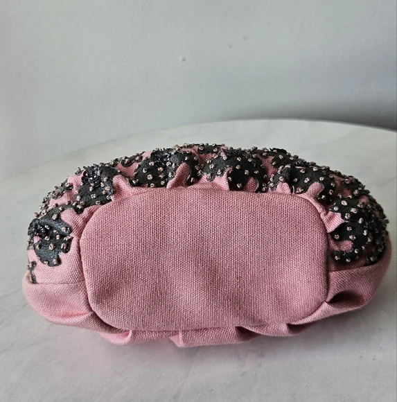 ANTHROPOLOGIE IPA-NIMA Elephant 

Kiss Lock Women's Beaded Pink Clutch Wallet - Picture 7 of 14